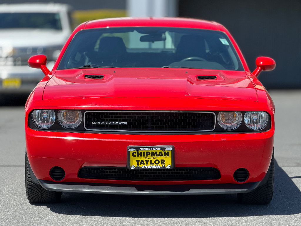 Used 2014 Dodge Challenger SXT RWD image 7