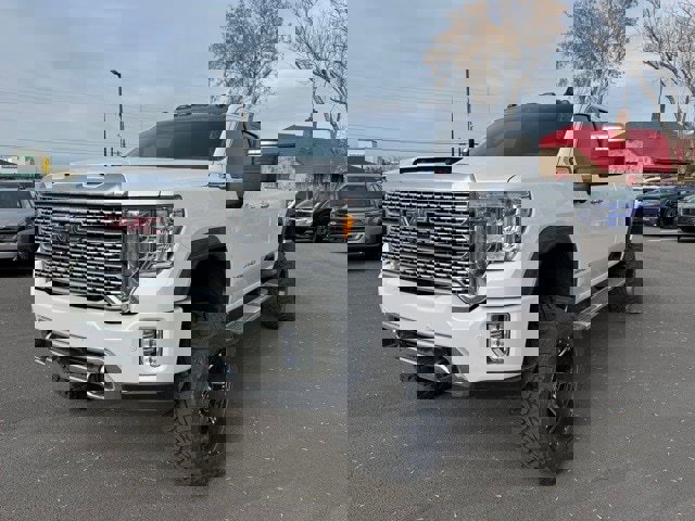 Used 2020 GMC Sierra 3500 Denali w/ Denali Ultimate Package image 7