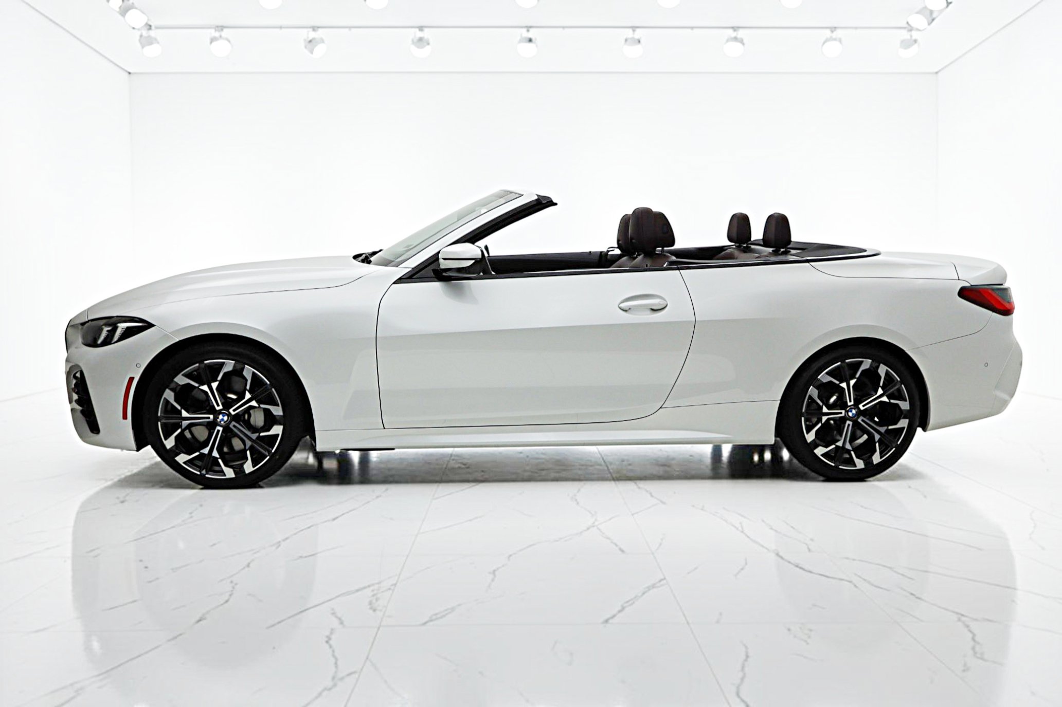 Used 2026 BMW 430i xDrive Convertible w/ M Sport Package AWD/4WD image 3
