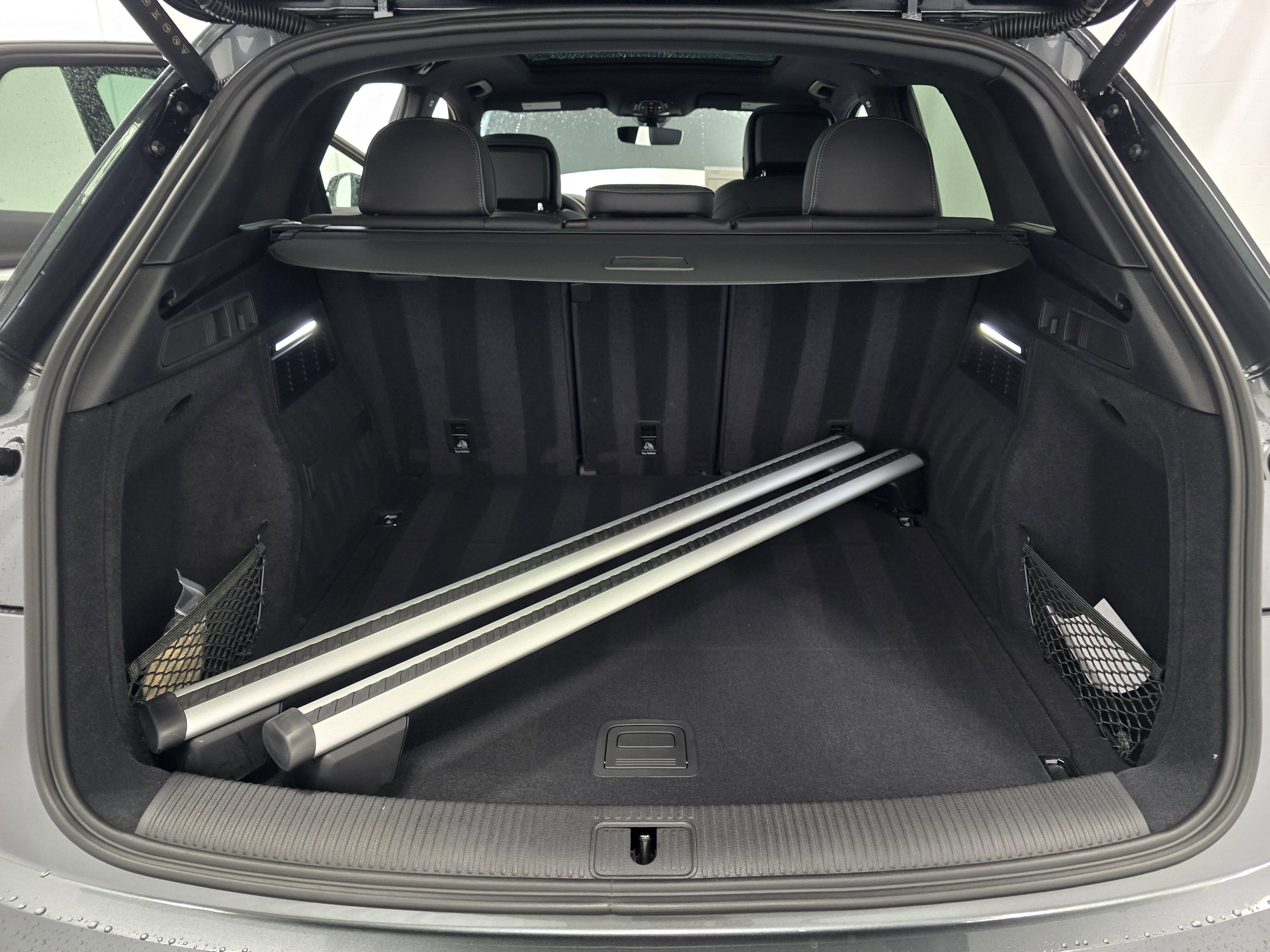 Certified 2025 Audi Q5 2.0T Premium w/ Convenience Plus Package image 11