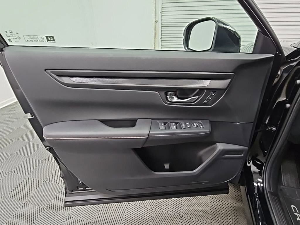 Used 2025 Honda CR-V Sport-L image 31
