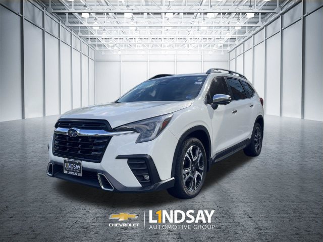 Used 2023 Subaru Ascent Touring AWD/4WD image 4