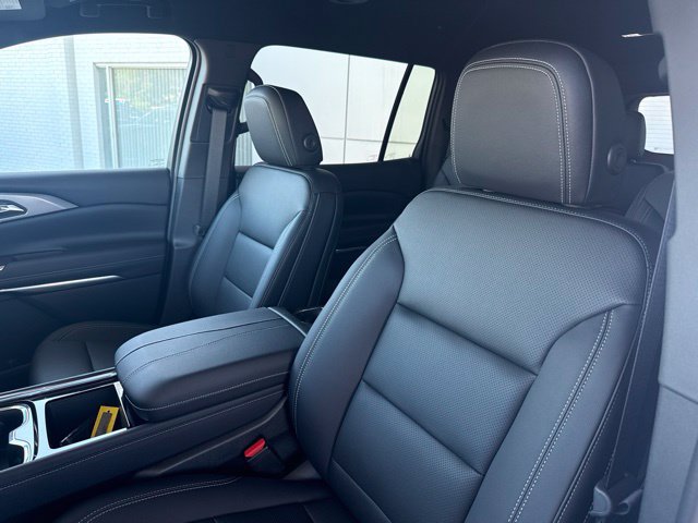 New 2026 Chevrolet Traverse LT w/ Driver Confidence Package AWD/4WD image 13