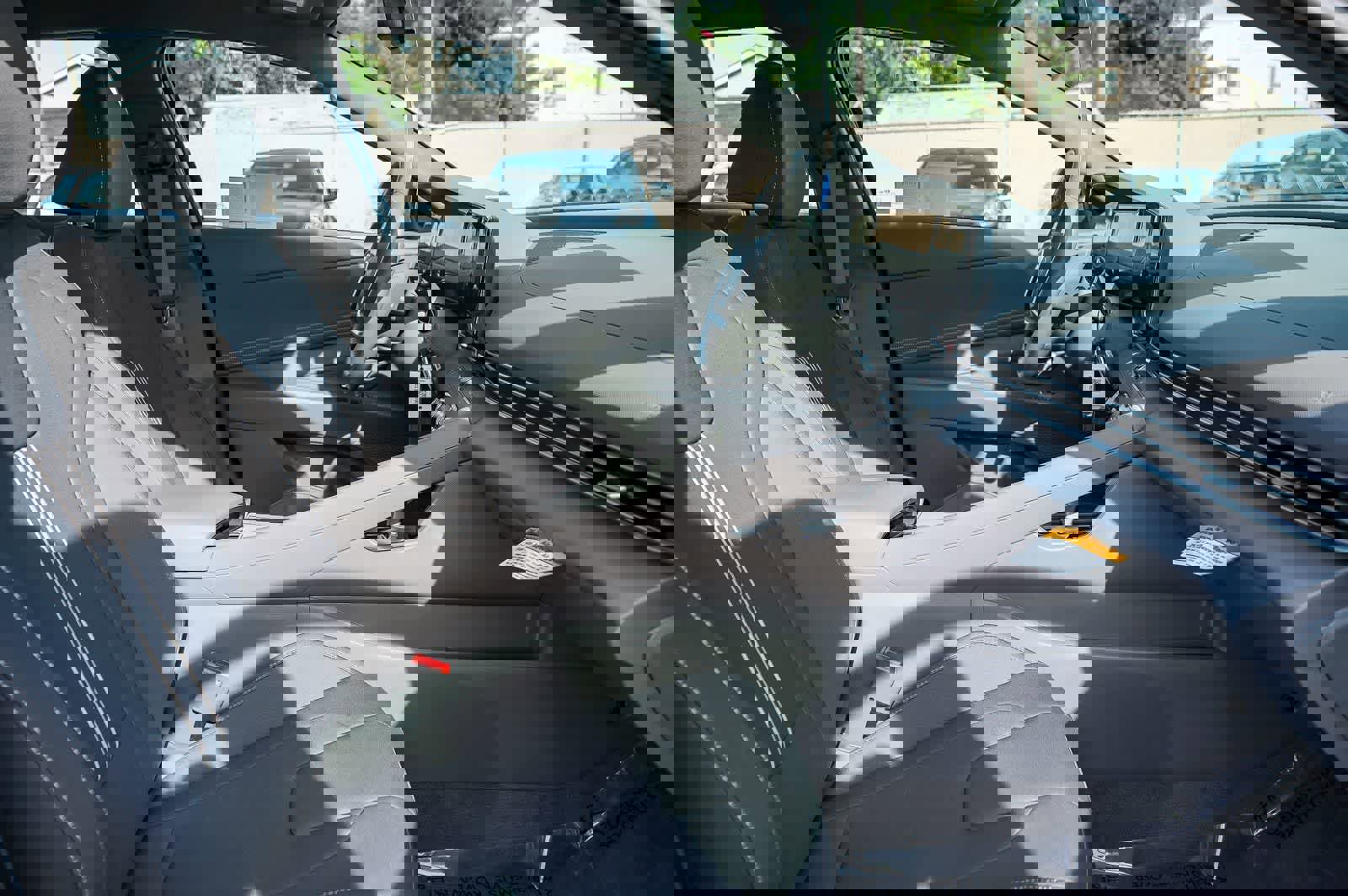 Certified 2025 Hyundai Elantra SEL image 19