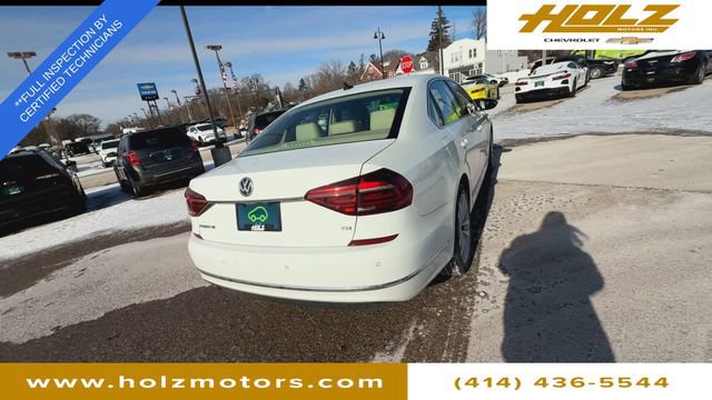 Used 2018 Volkswagen Passat 2.0T SE image 8