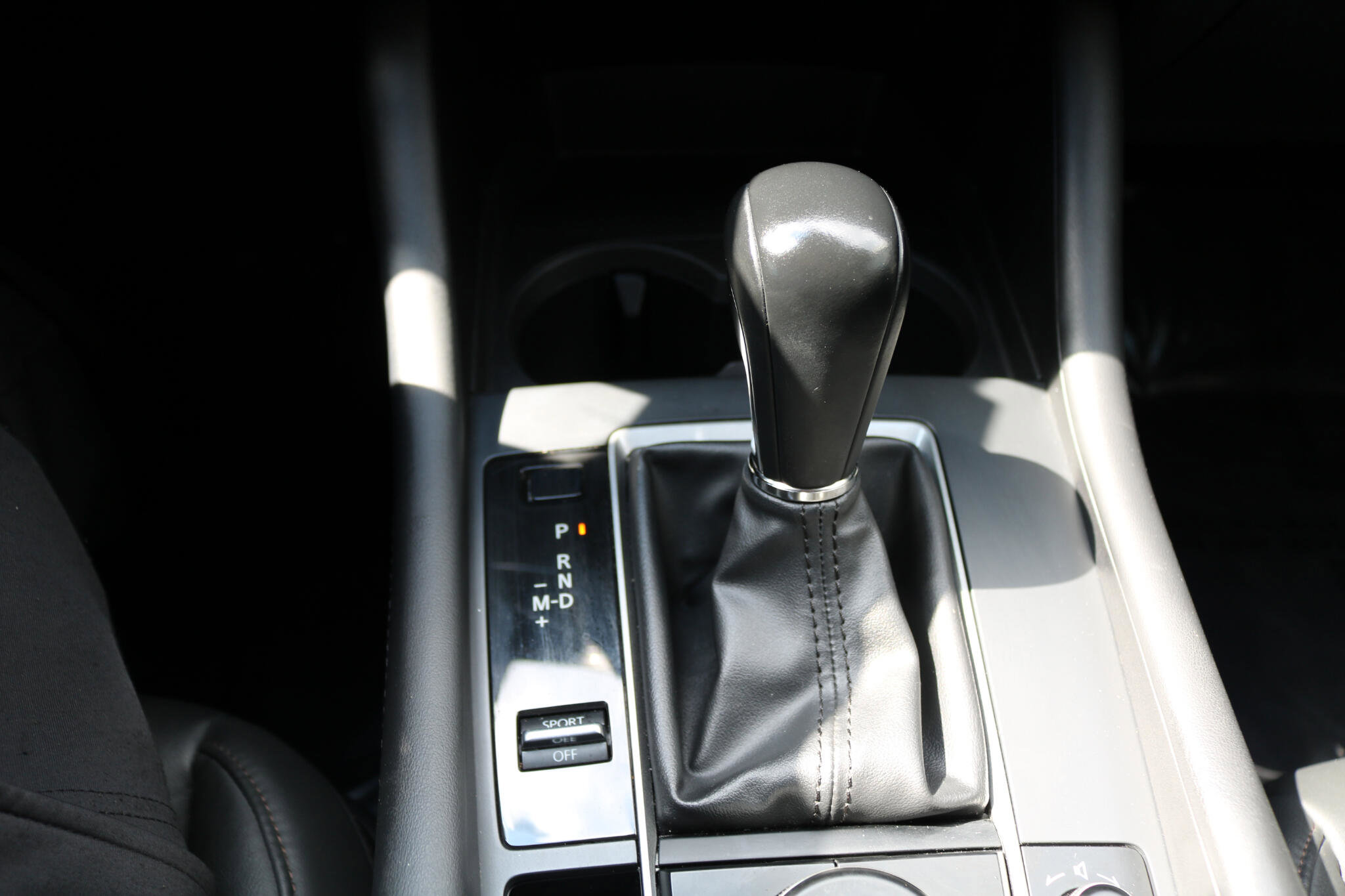 Used 2021 MAZDA MAZDA3 s image 22