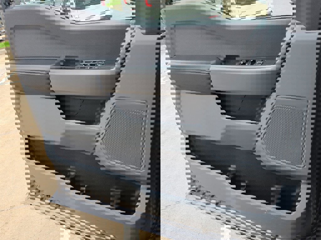 Used 2024 Ford F250 XLT image 24