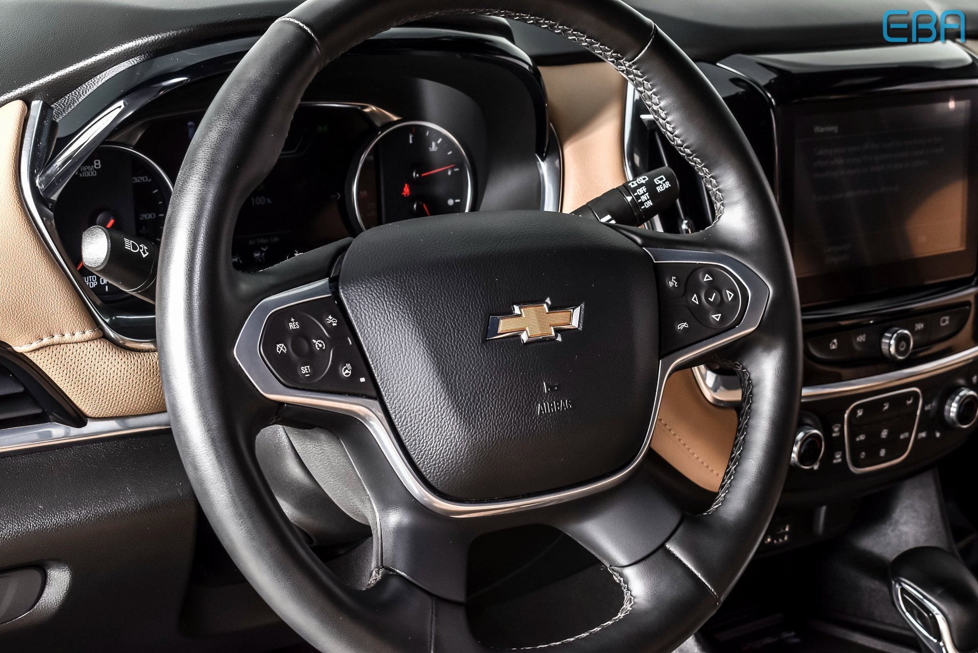 Used 2023 Chevrolet Traverse Premier image 18