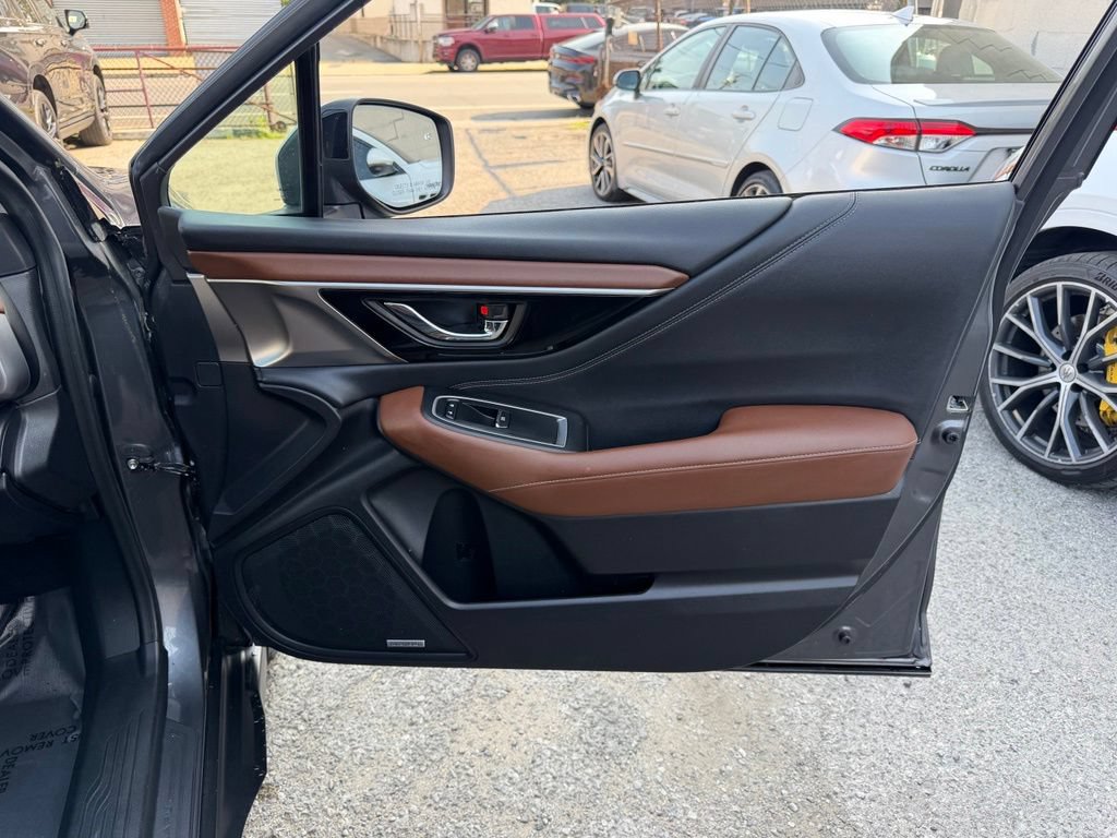 Used 2020 Subaru Outback Touring AWD/4WD image 10