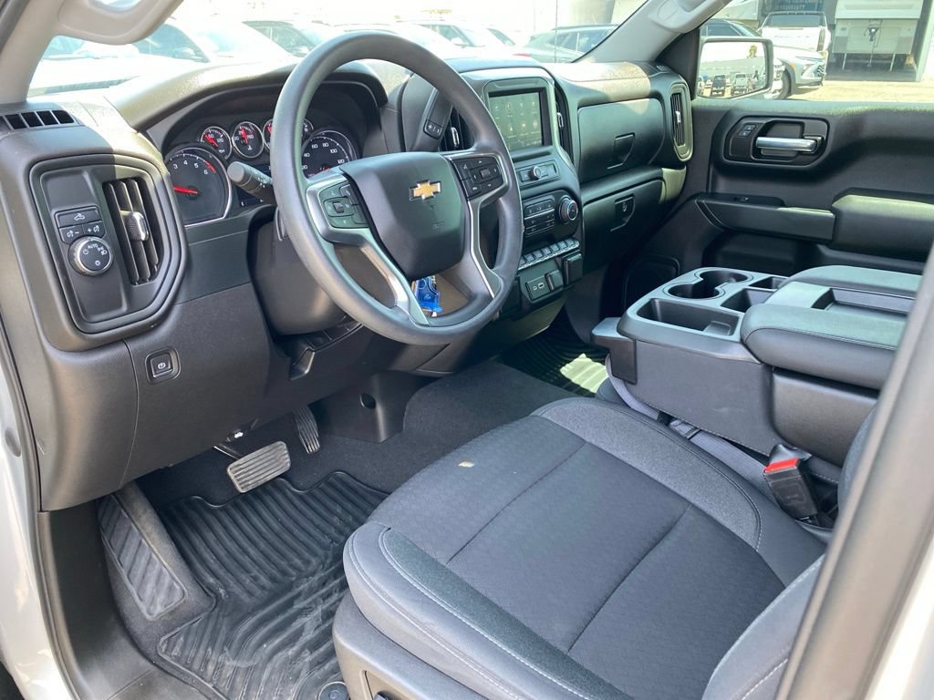 Used 2022 Chevrolet Silverado 1500 Custom w/ Safety Confidence Package RWD image 21
