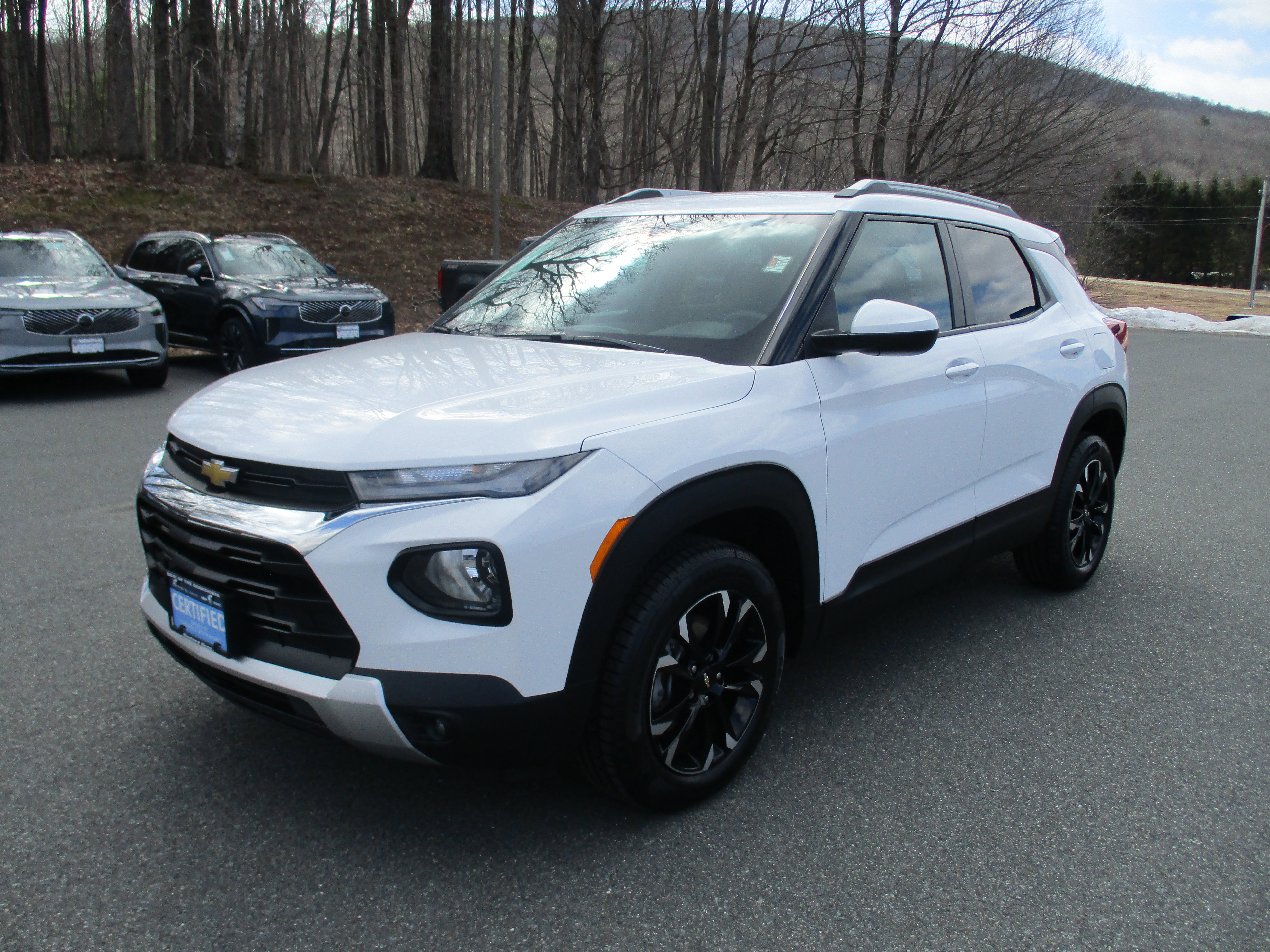 Certified 2022 Chevrolet TrailBlazer LT w/ Driver Confidence Package image 1