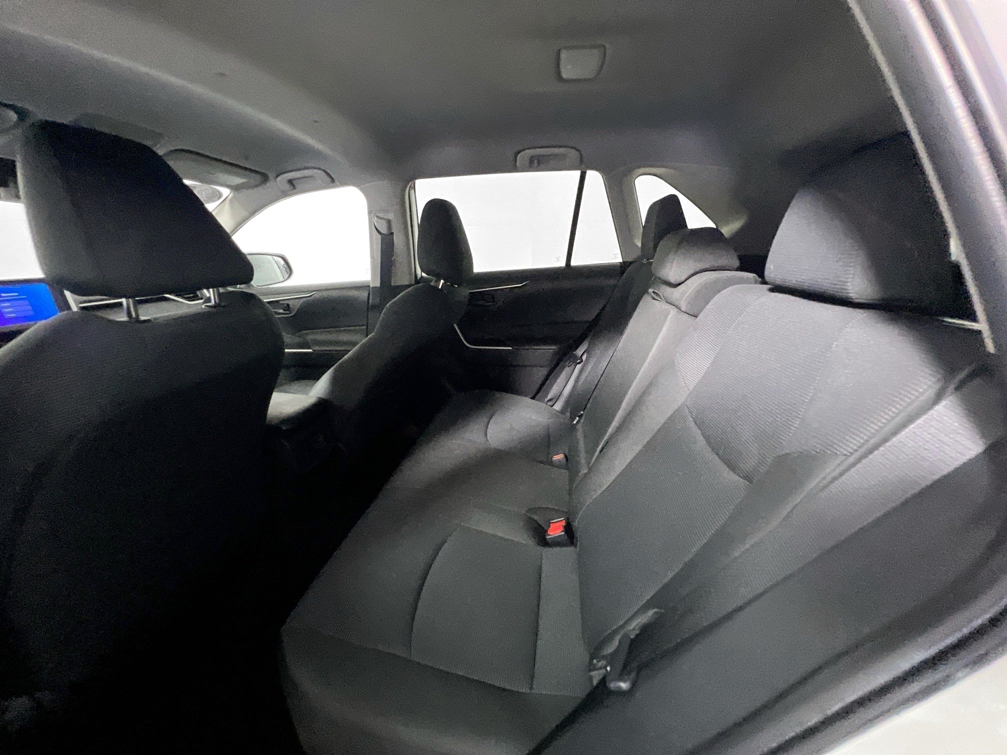 Used 2025 Toyota RAV4 LE FWD image 27