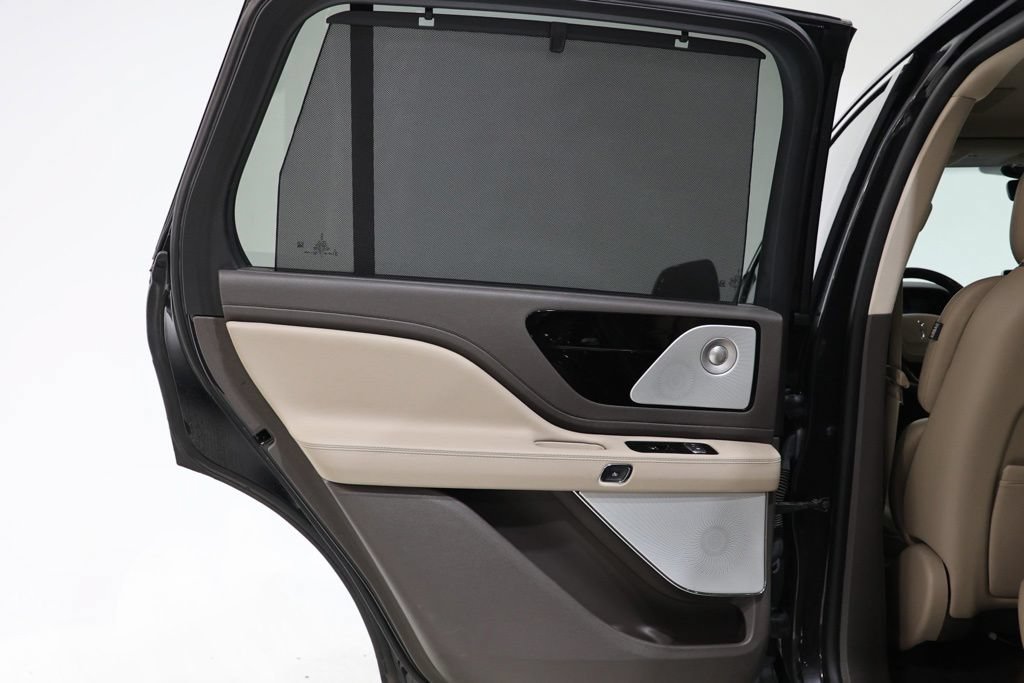 Used 2020 Lincoln Aviator Reserve w/ Equipment Group 202A AWD/4WD image 35