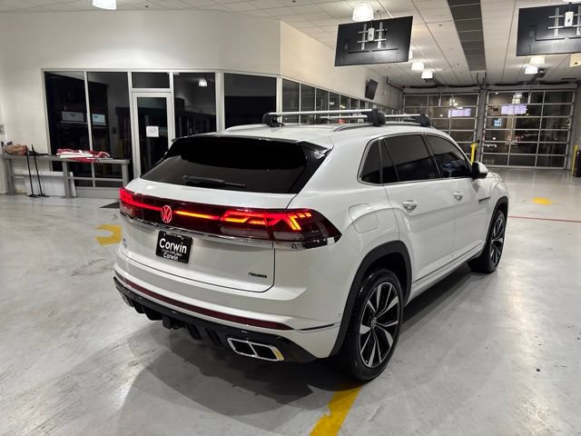 Used 2026 Volkswagen Atlas Cross Sport SEL Premium R-Line AWD/4WD image 8
