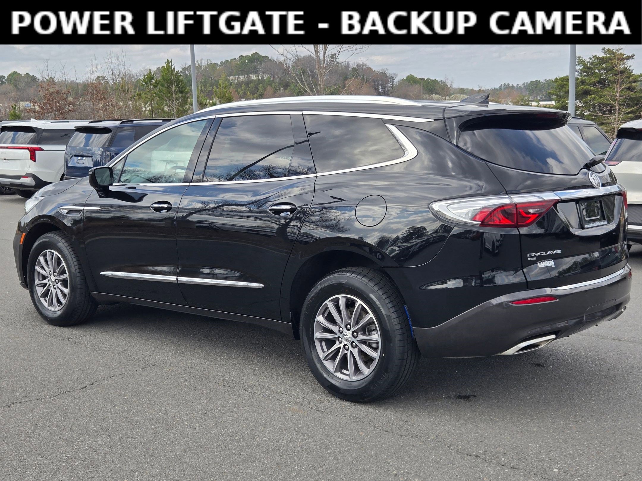 Used 2024 Buick Enclave Premium image 5