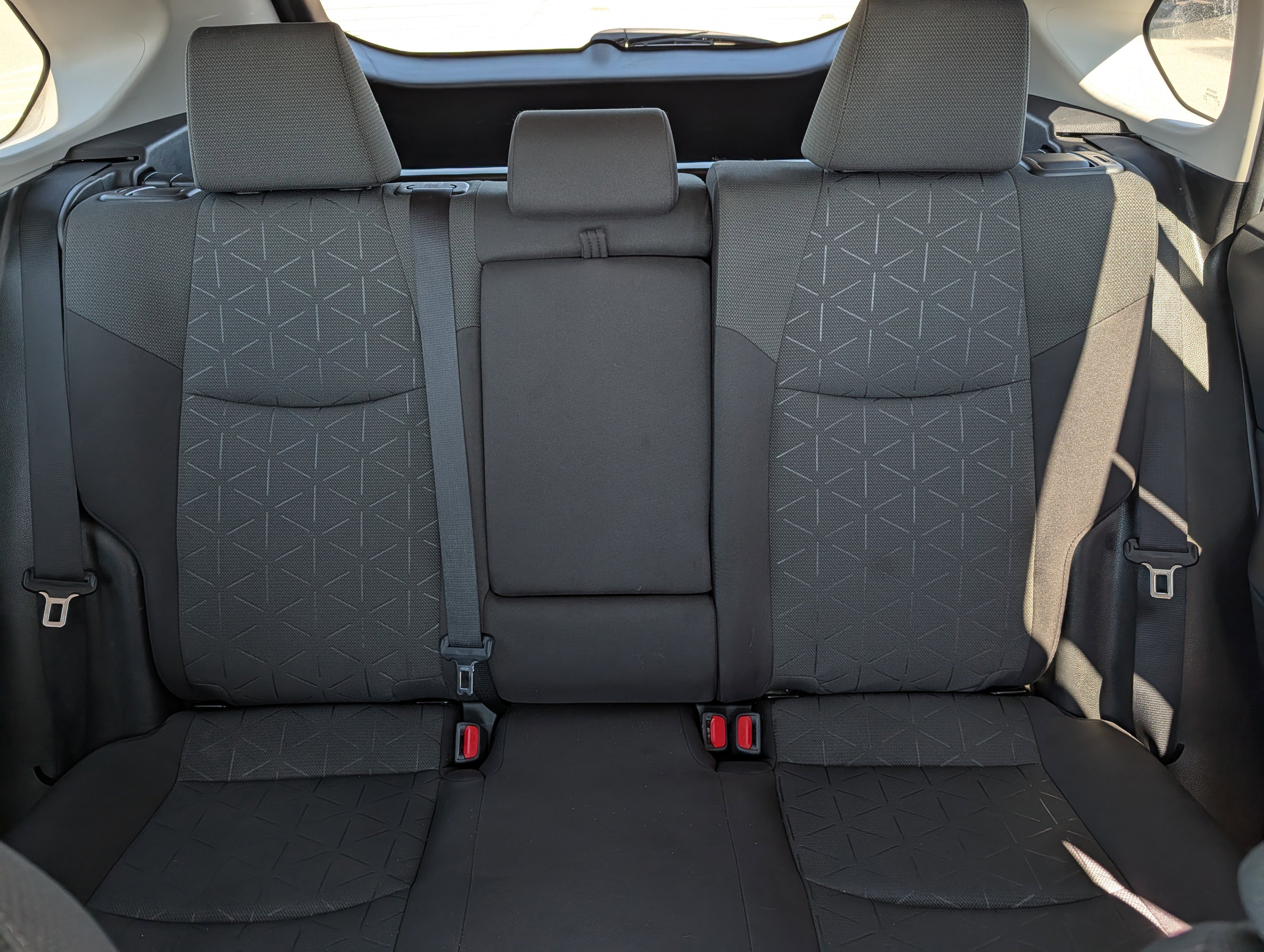 Used 2022 Toyota RAV4 XLE AWD/4WD image 13