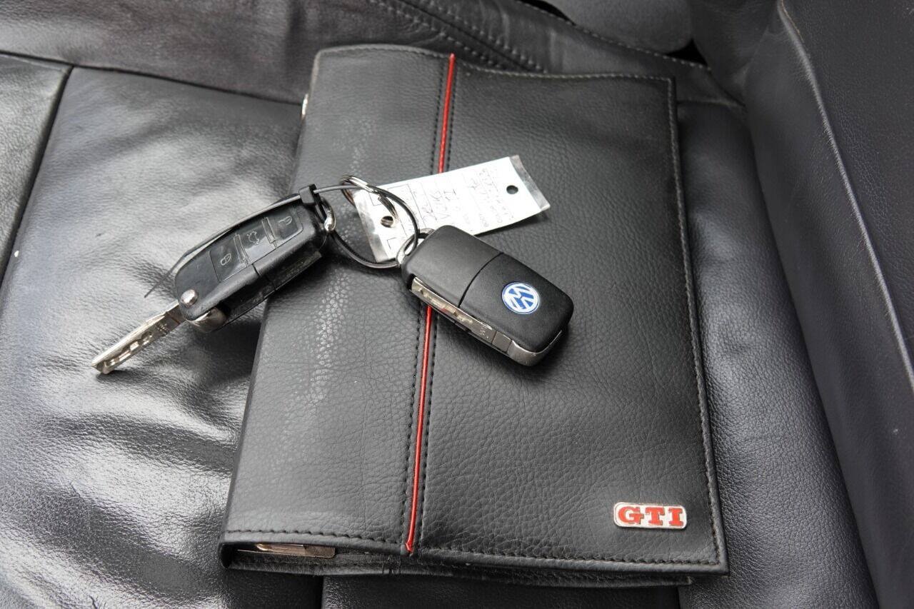 Used 2007 Volkswagen GTI 4-Door FWD image 78