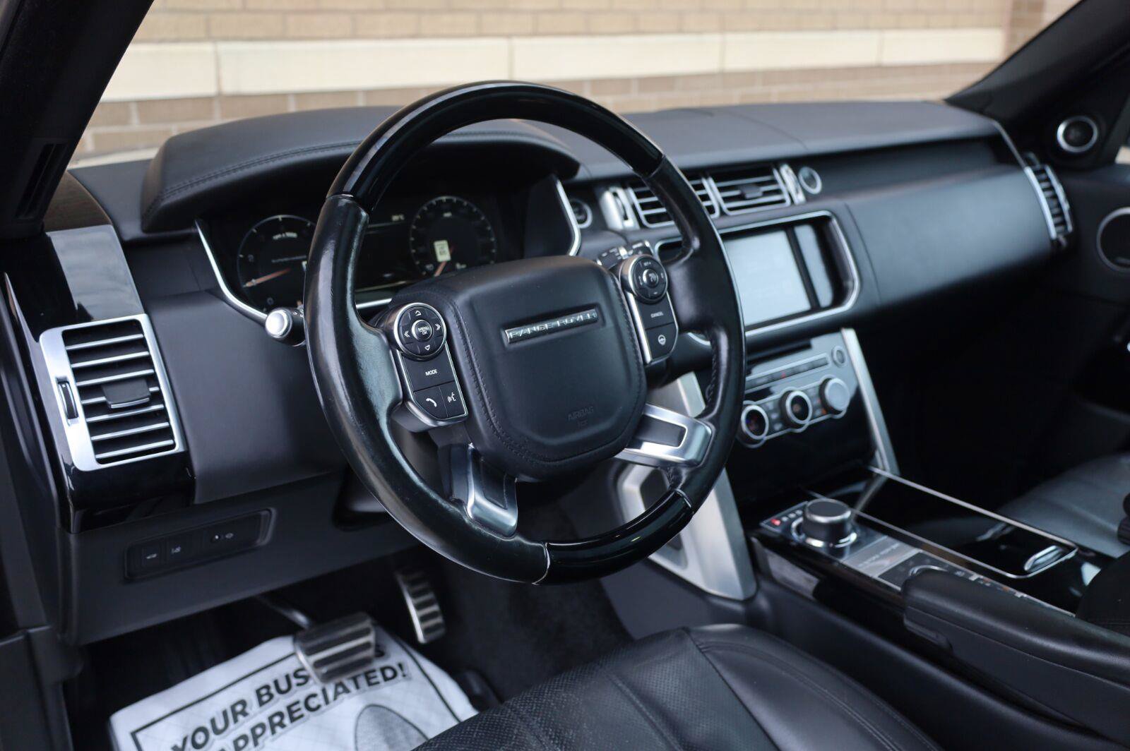 Used 2016 Land Rover Range Rover Supercharged AWD/4WD image 16