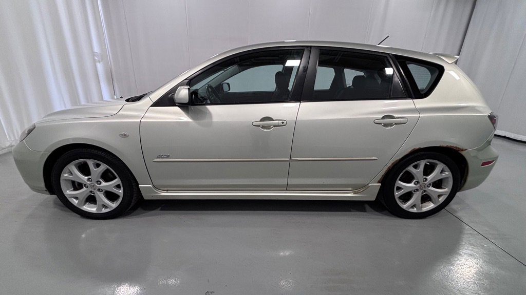 Used 2009 MAZDA MAZDA3 s Touring image 8