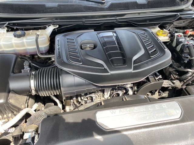 Used 2023 Jeep Wagoneer Series III w/ Preferred Equipment Group AWD/4WD image 22