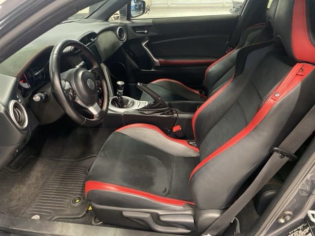 Used 2020 Toyota 86 image 24