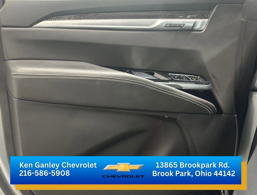 Used 2025 Cadillac Escalade V AWD/4WD image 7