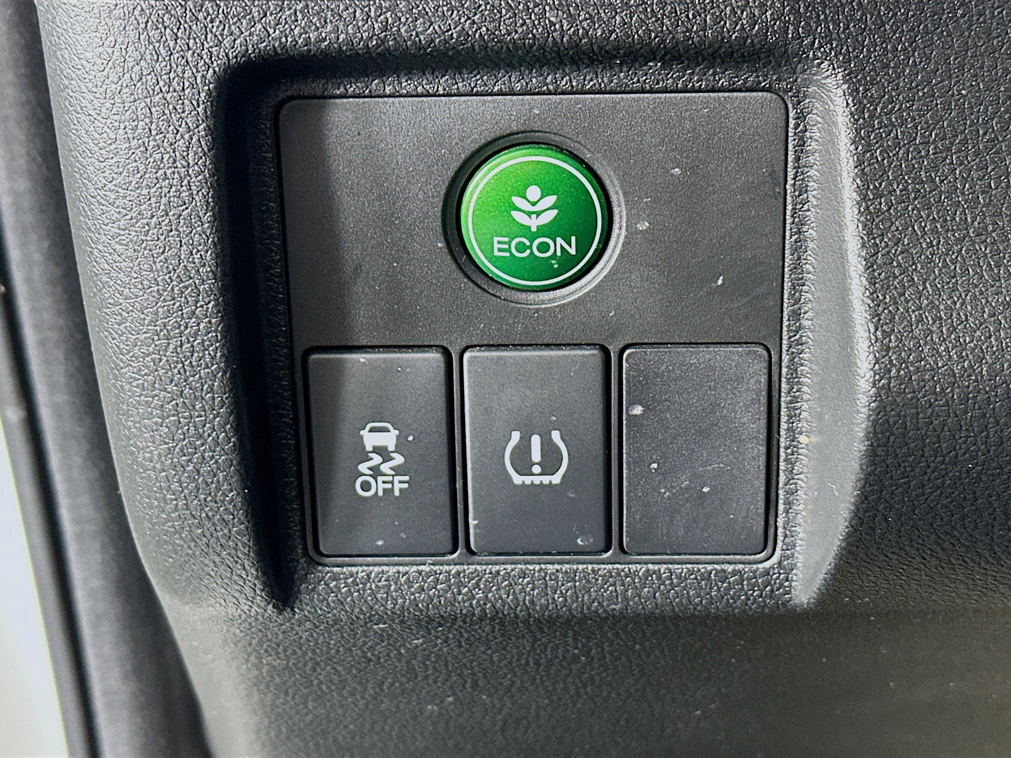Used 2016 Honda HR-V LX image 16