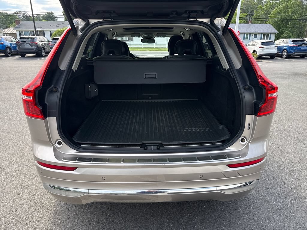 Used 2023 Volvo XC60 B5 Plus w/ Climate Package AWD/4WD image 21