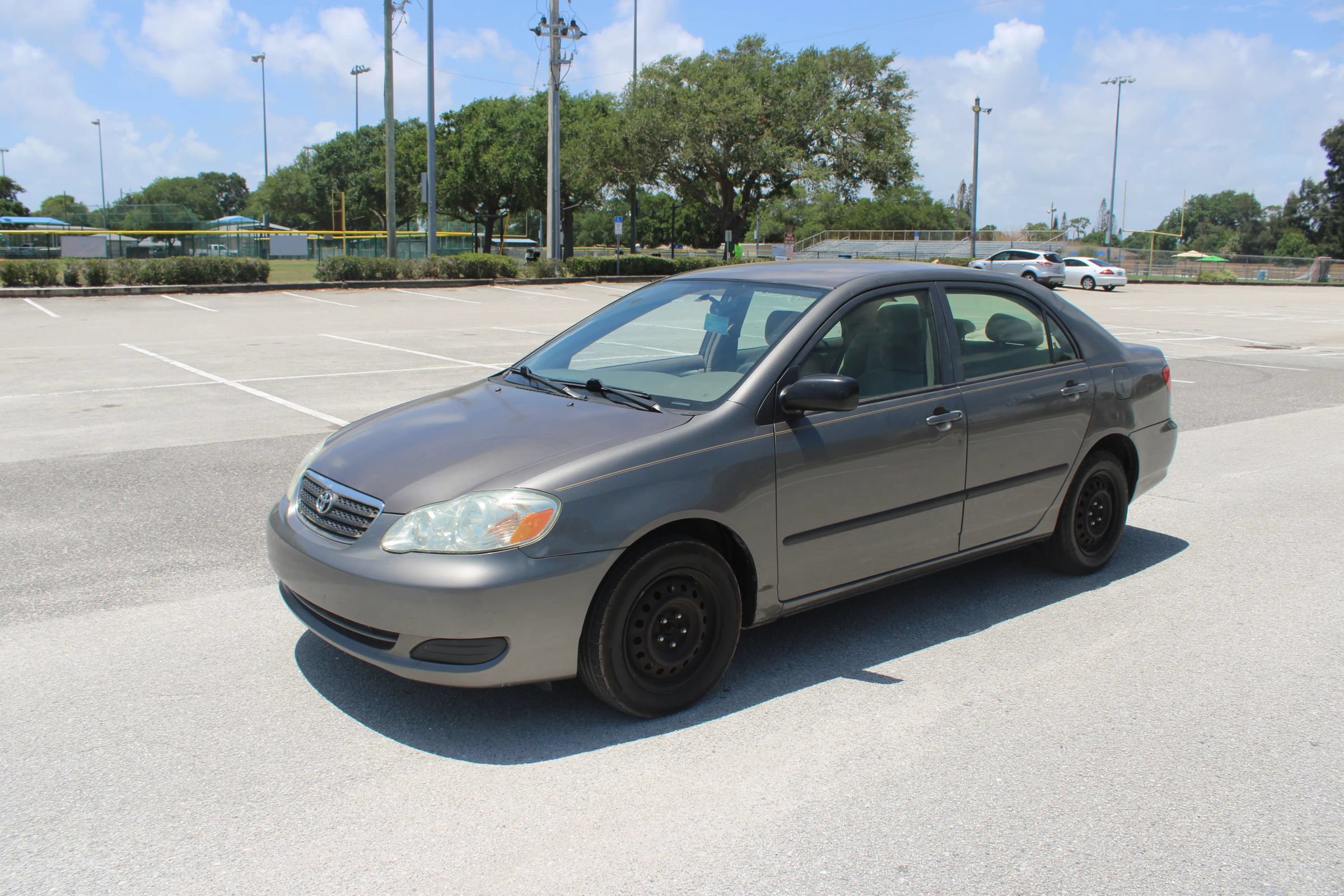 Used 2005 Toyota Corolla CE FWD image 4