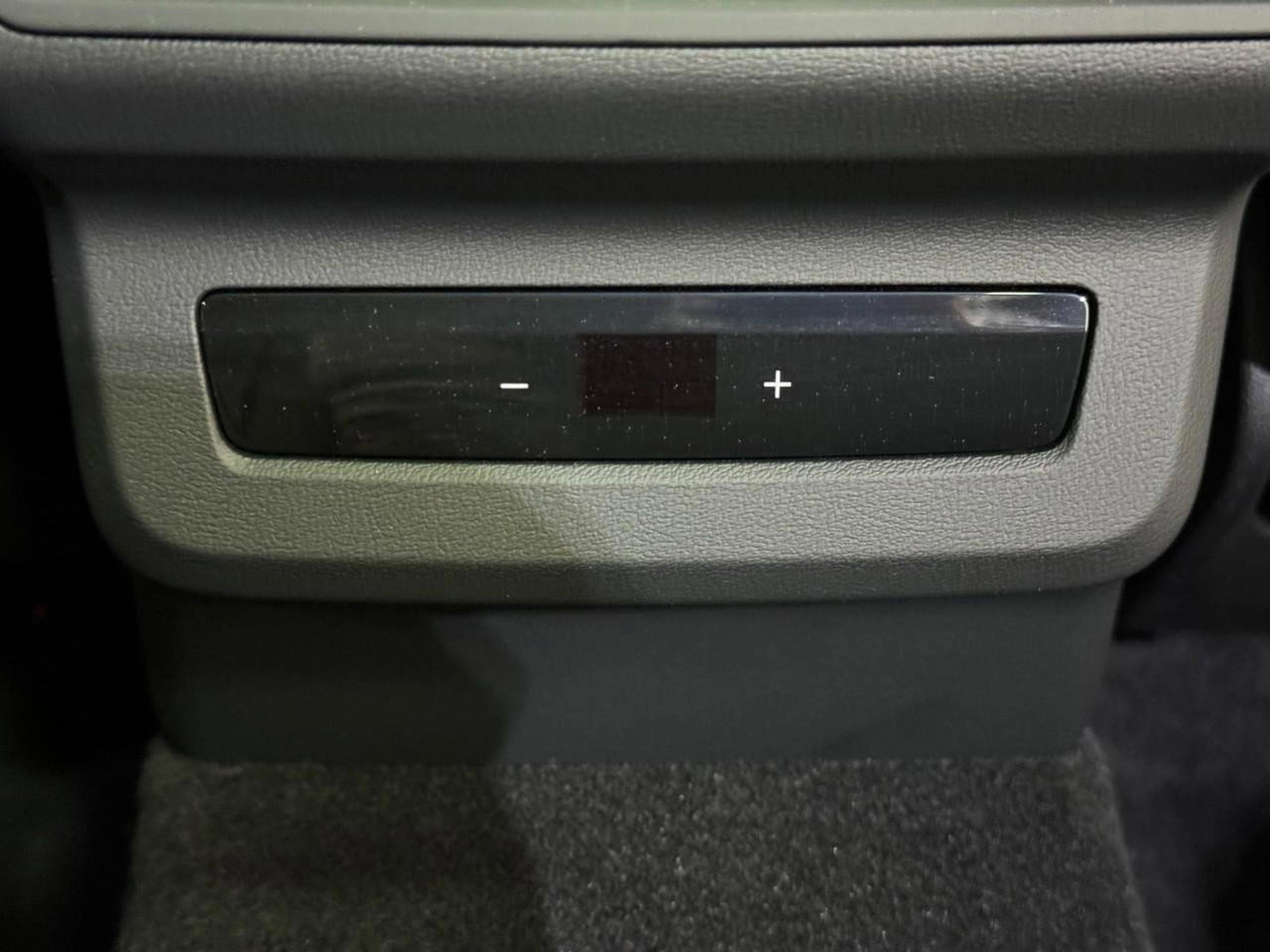 New 2025 Audi Q5 Premium image 32