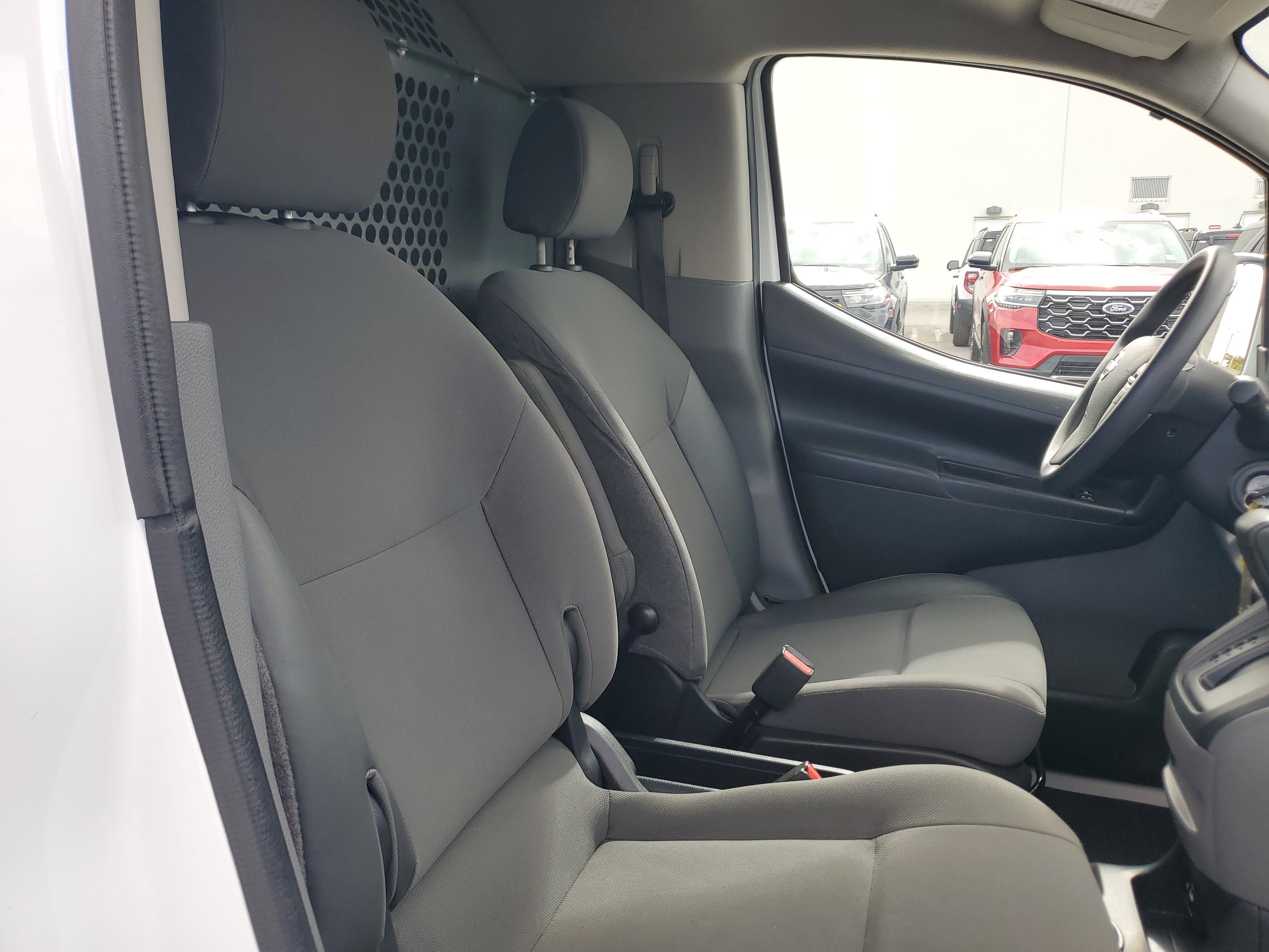 Used 2021 Nissan NV200 SV image 16