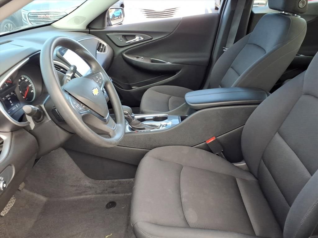 Used 2025 Chevrolet Malibu LT image 15