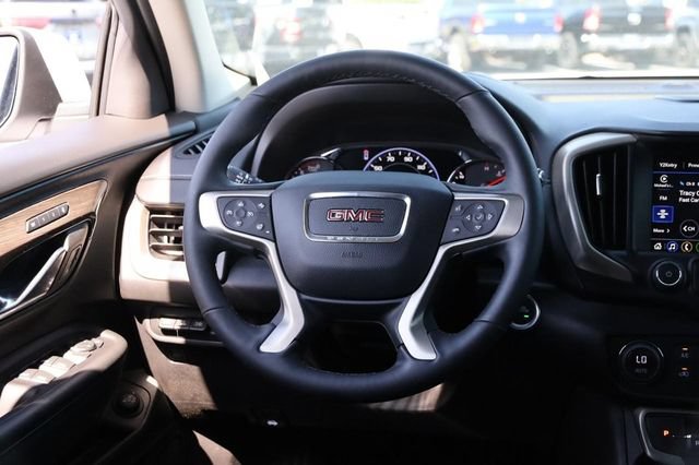 Used 2024 GMC Terrain Denali w/ Denali Premium Package AWD/4WD image 27