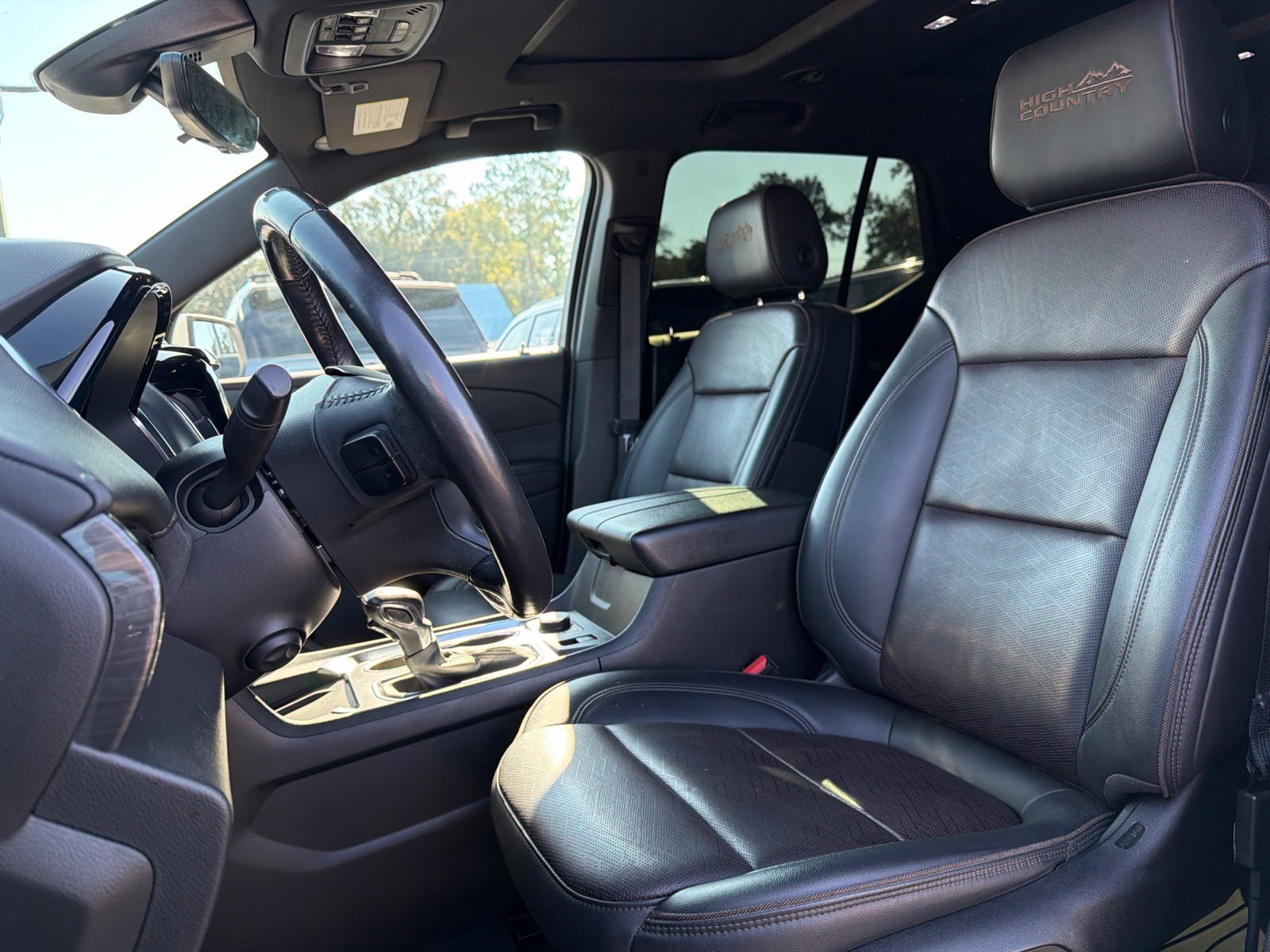 Used 2022 Chevrolet Traverse High Country FWD image 8