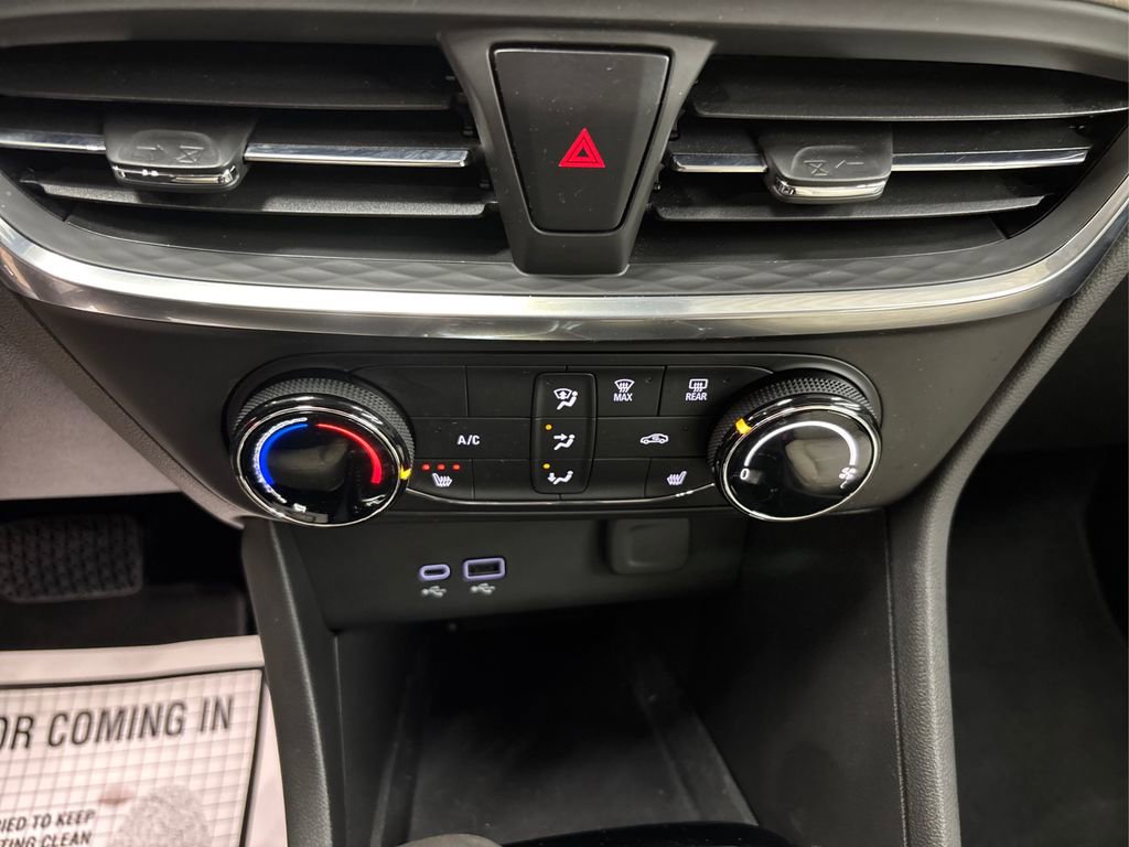 Used 2024 Buick Encore GX Preferred w/ Comfort Package image 31