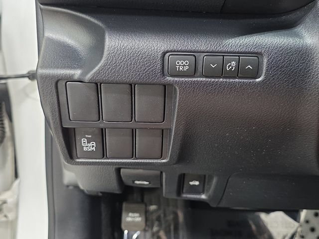 Used 2016 Lexus IS 350 AWD w/ F Sport Package image 26