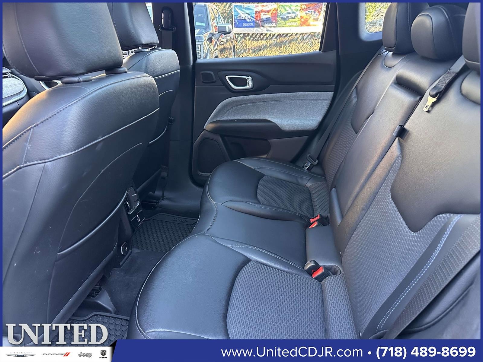 Used 2023 Jeep Compass Latitude w/ Sun and Sound Group image 18