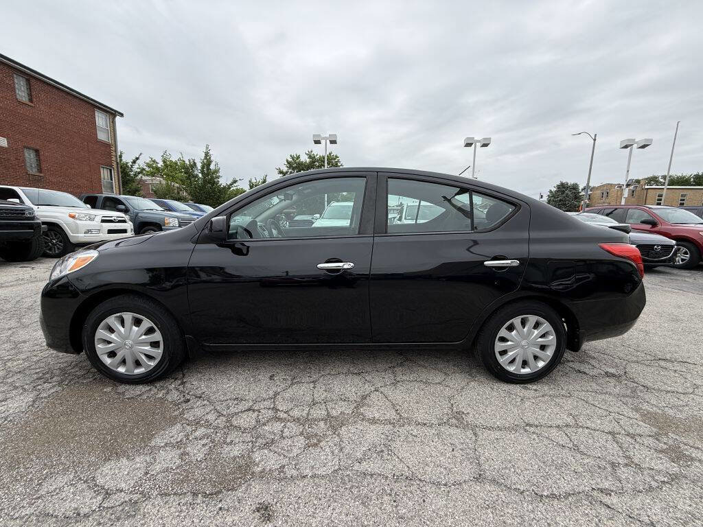 Used 2013 Nissan Versa SV w/ Convenience Pkg FWD image 7