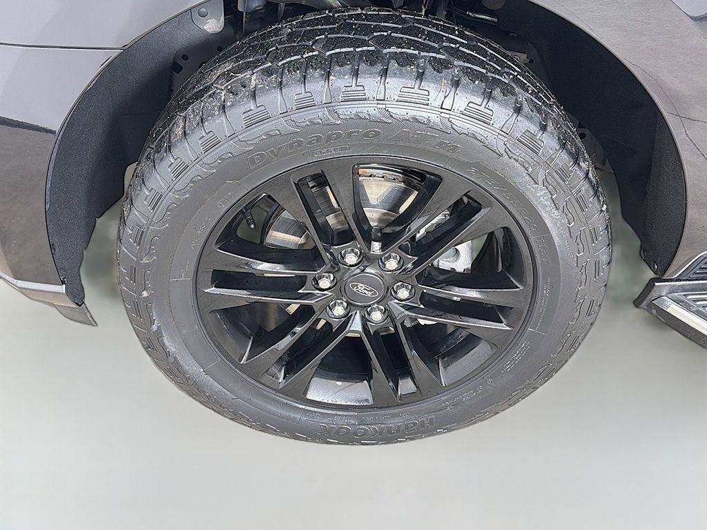 Used 2022 Ford Expedition Max XLT image 20