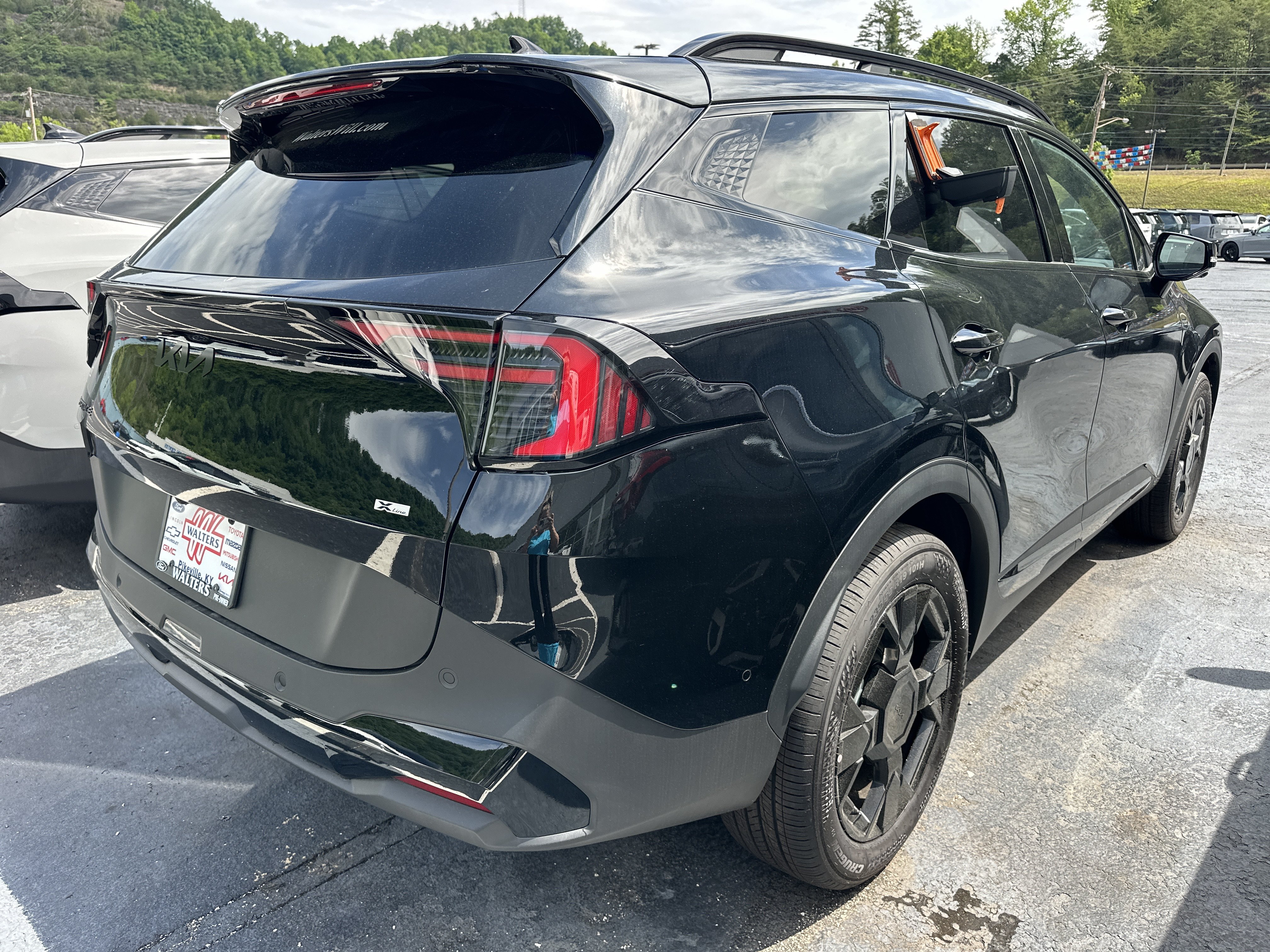 New 2026 Kia Sportage X-Line w/ X-Line Technology Package AWD/4WD image 2