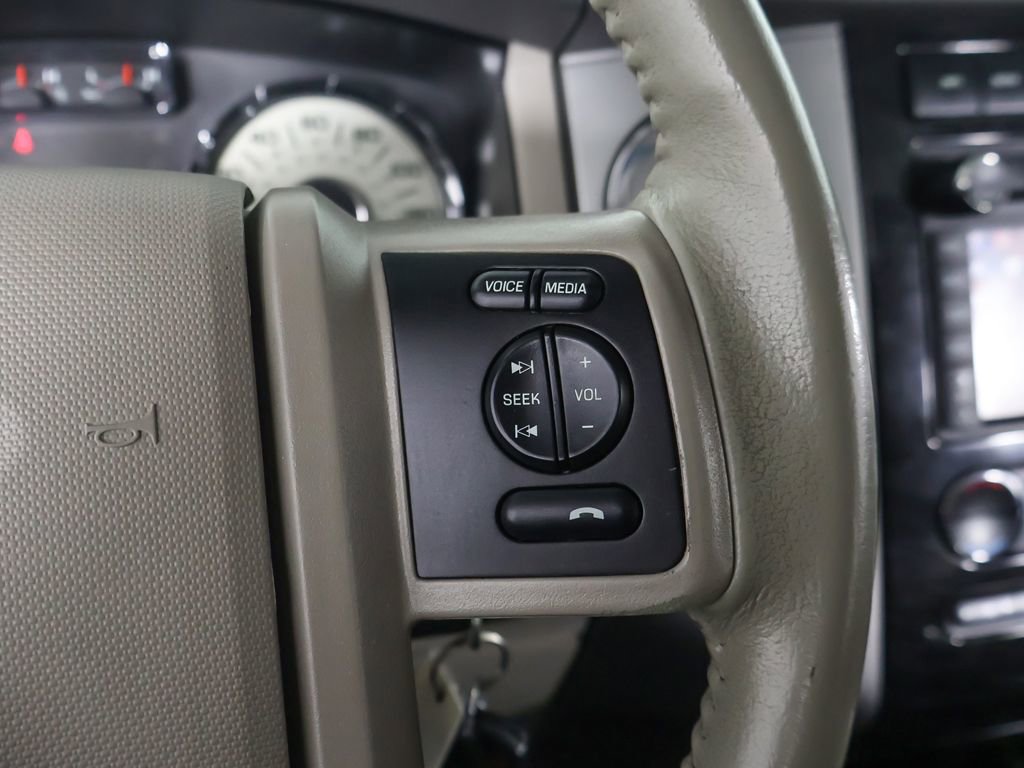 Used 2013 Ford Expedition Limited AWD/4WD image 42