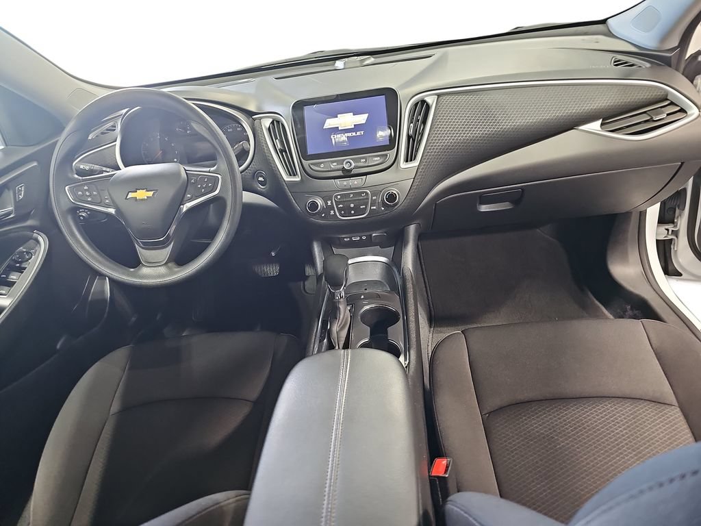 Used 2023 Chevrolet Malibu LT FWD image 9
