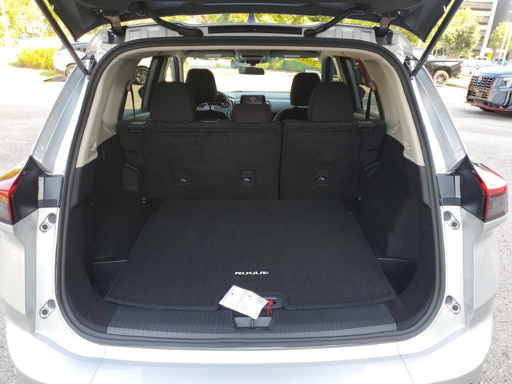 Certified 2025 Nissan Rogue S AWD/4WD image 7