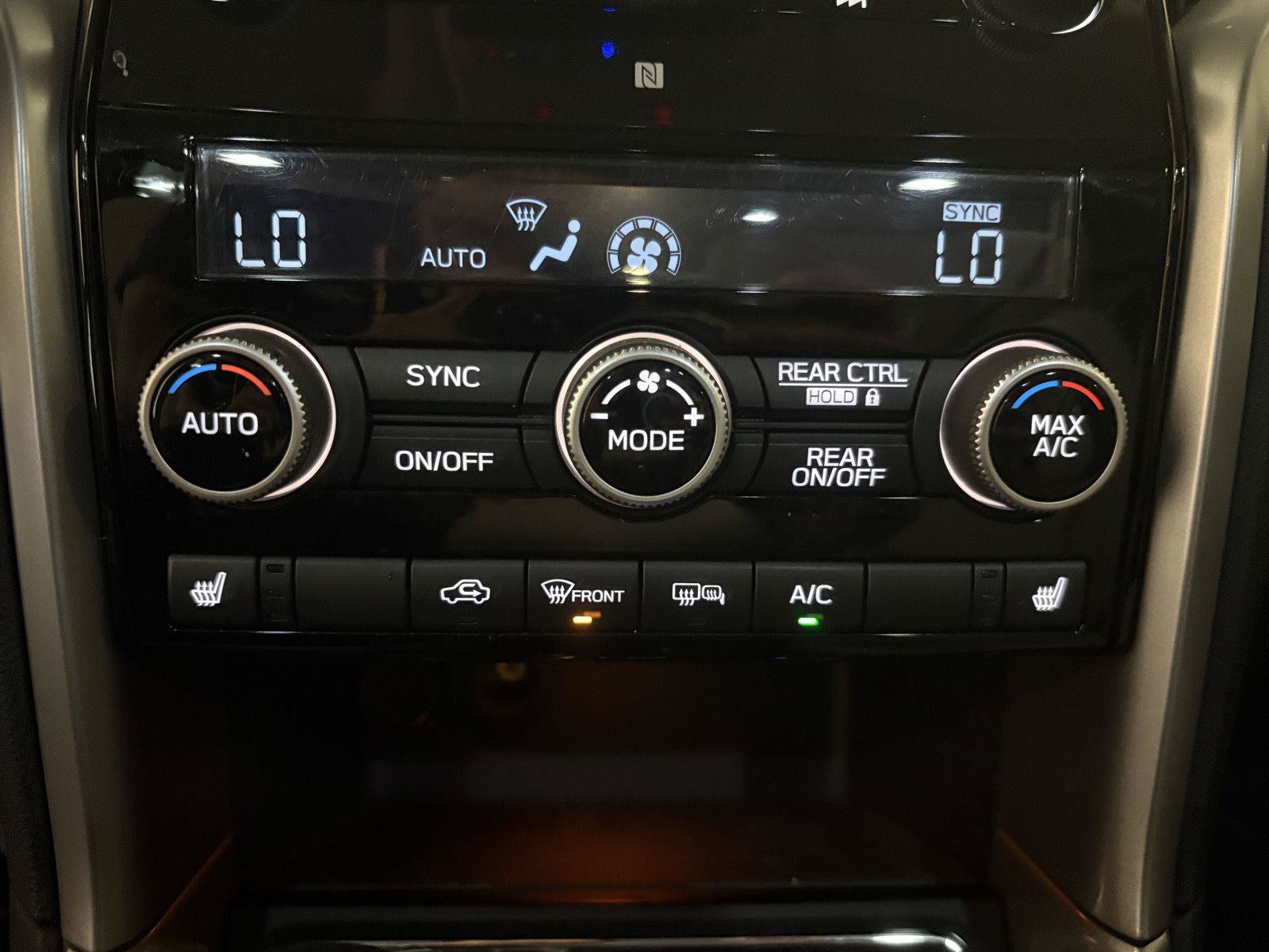 Used 2020 Subaru Ascent Limited AWD/4WD image 24
