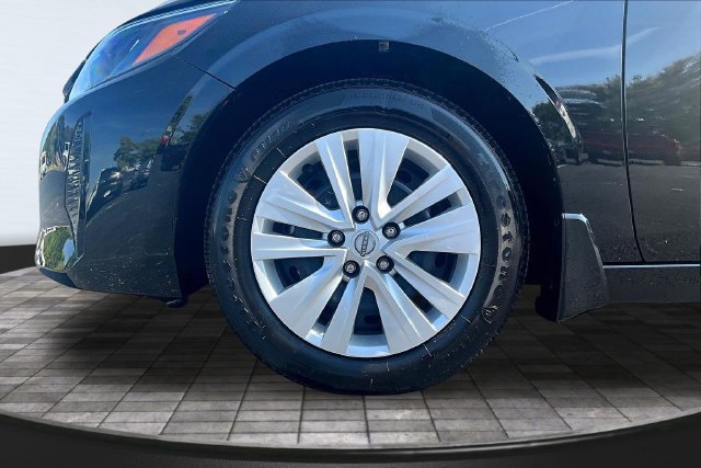 Used 2025 Nissan Sentra S FWD image 30