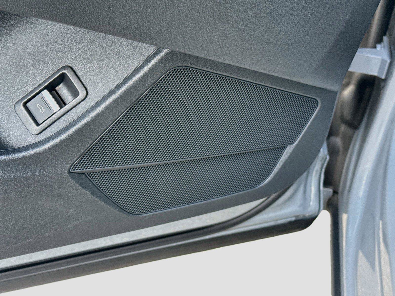 Used 2023 Audi Q4 e-tron Premium Plus AWD/4WD image 18