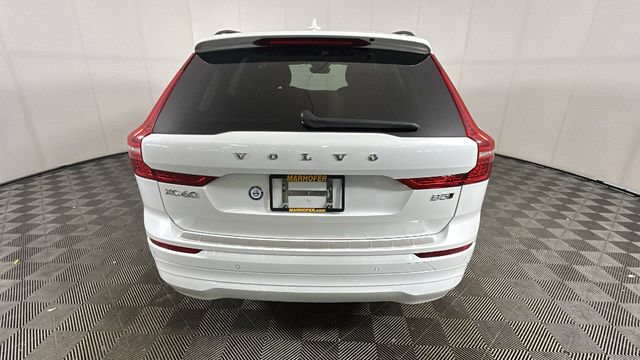 Used 2023 Volvo XC60 B5 Core w/ Climate Package AWD/4WD image 3