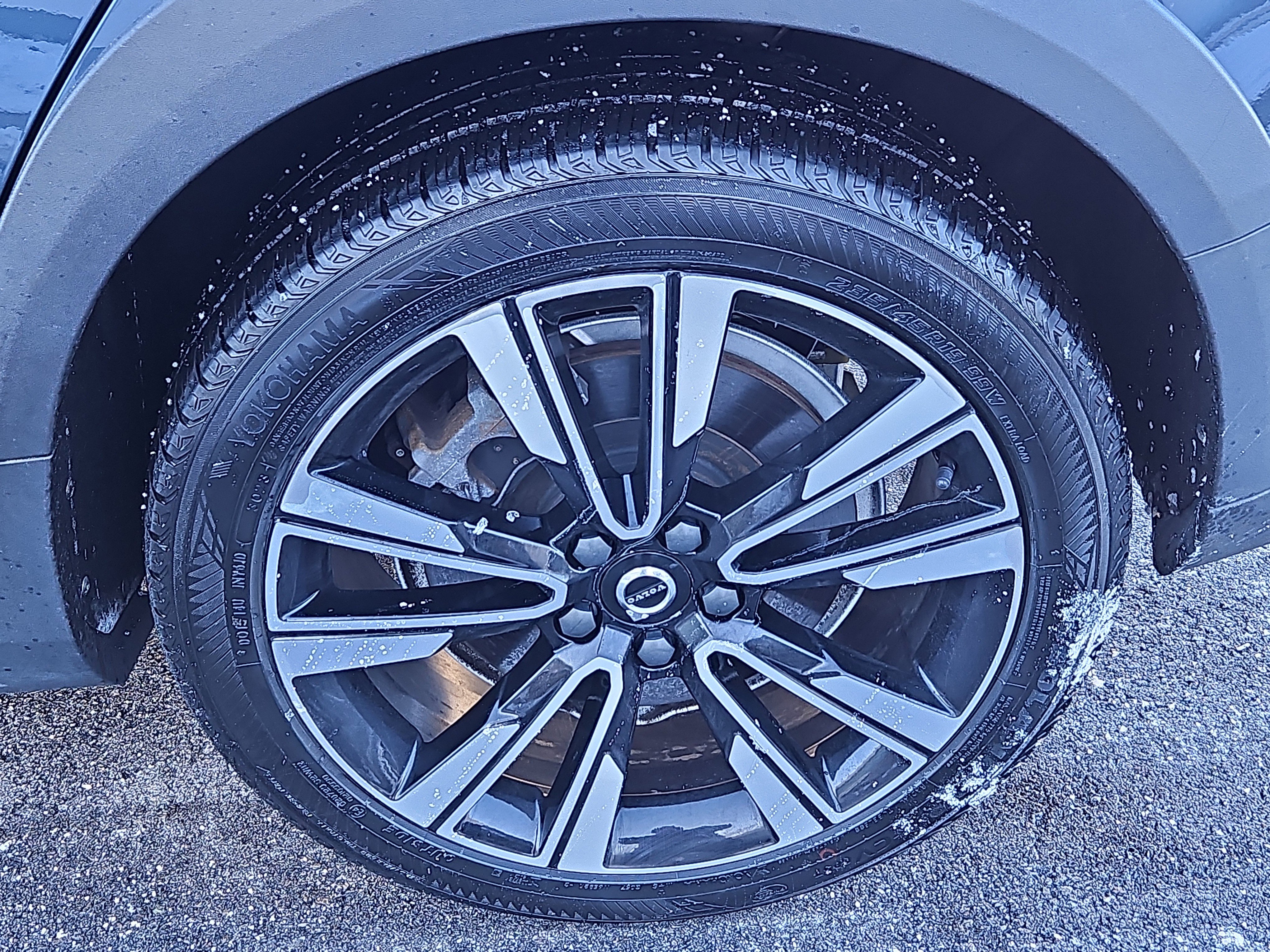 Used 2020 Volvo V60 T5 Cross Country w/ Protection Package Premier image 30