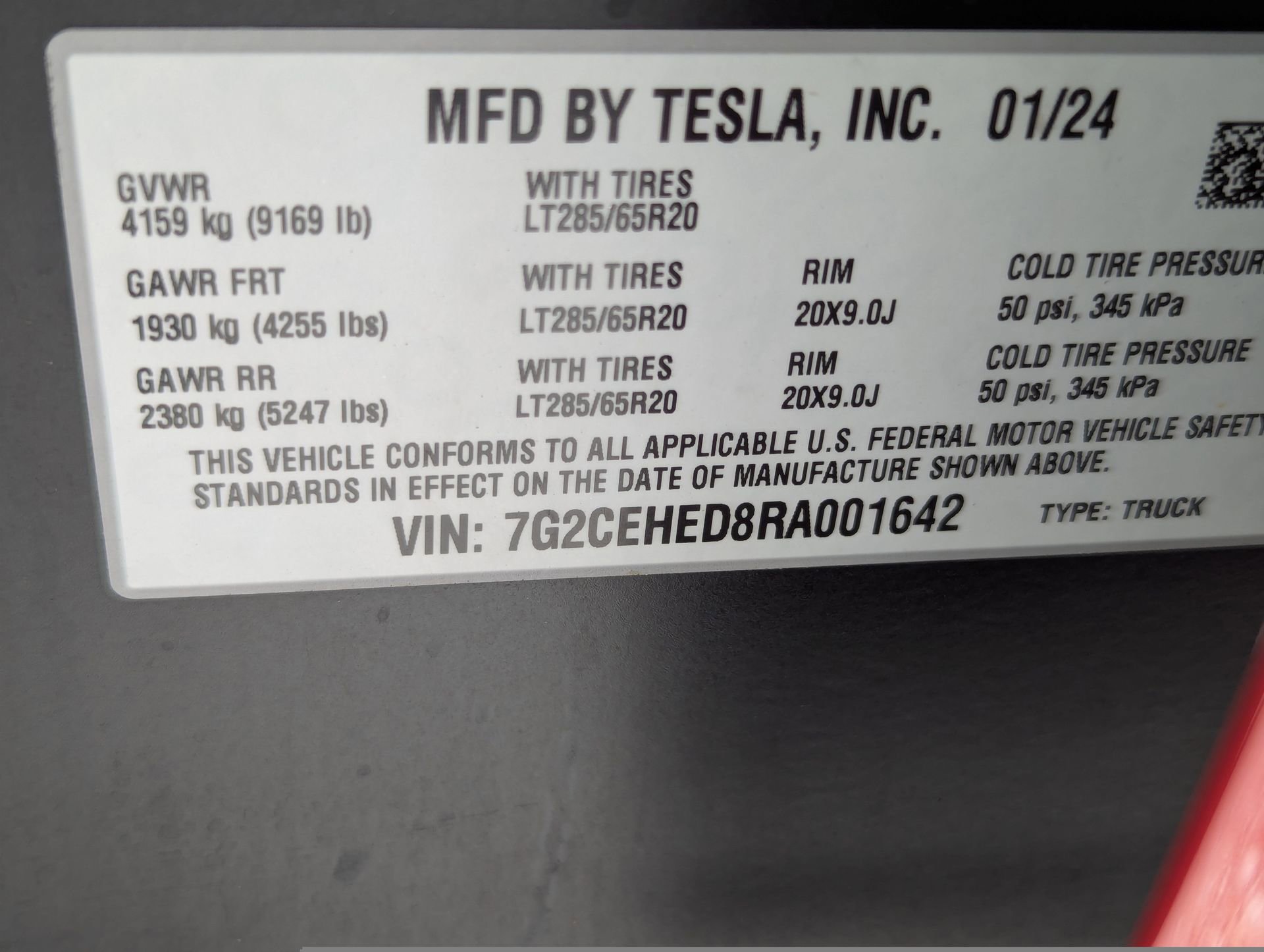 Used 2024 Tesla Cybertruck AWD Crew Cab image 42