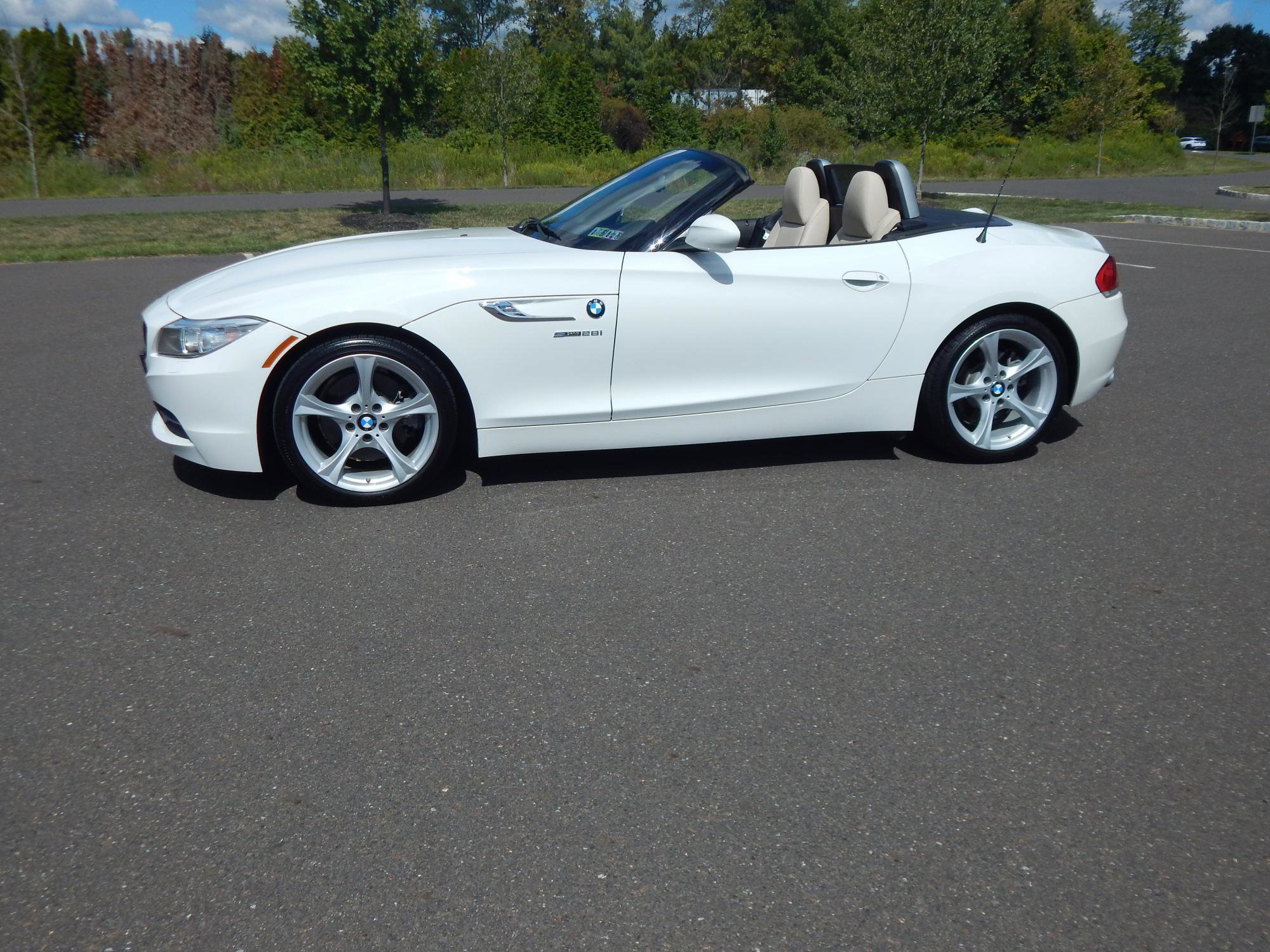 Used 2016 BMW Z4 sDrive28i image 11